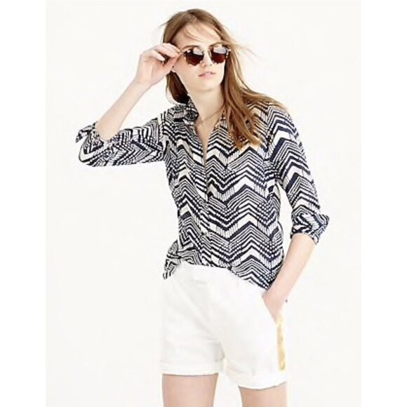 J Crew Womens 2 Boy Shirt in Multi Chevron Navy White Silk Blend Top Blouse - Picture 1 of 9